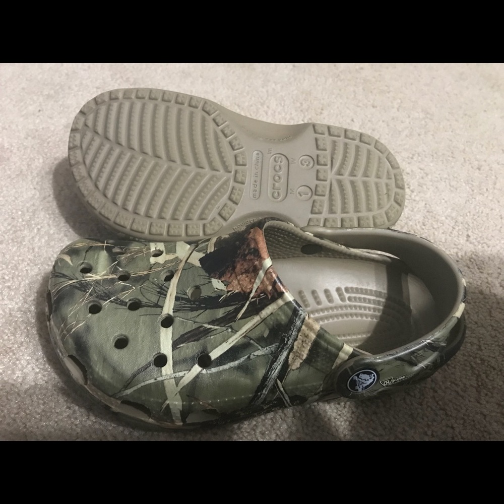 Kids camo crocs brand new